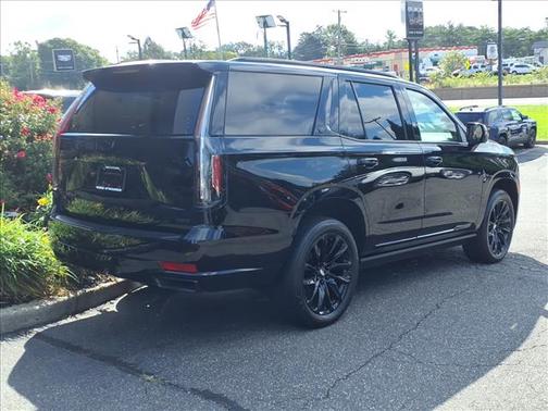 2022 Cadillac Escalade Sport