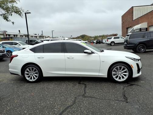 2023 Cadillac CT5 Luxury