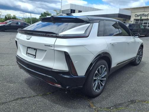 2025 Cadillac LYRIQ Sport w/1SJ
