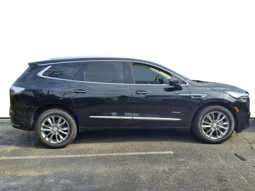 2022 Buick Enclave Avenir