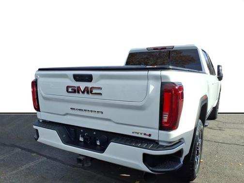 2022 GMC Sierra 2500 AT4