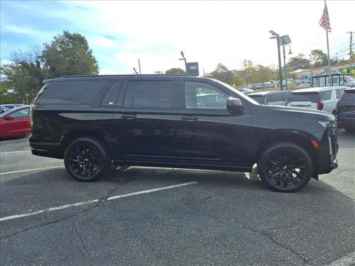 2023 Cadillac Escalade ESV Sport