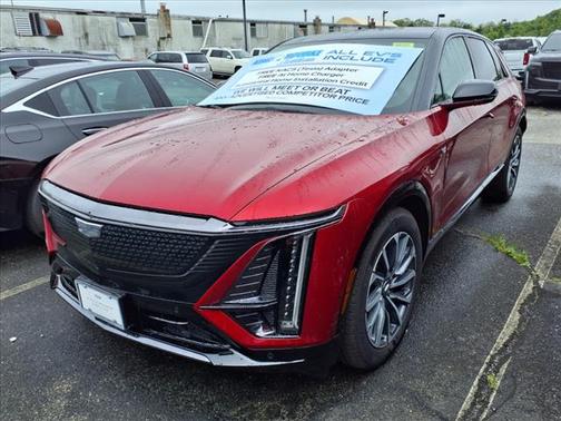 2025 Cadillac LYRIQ Sport 2