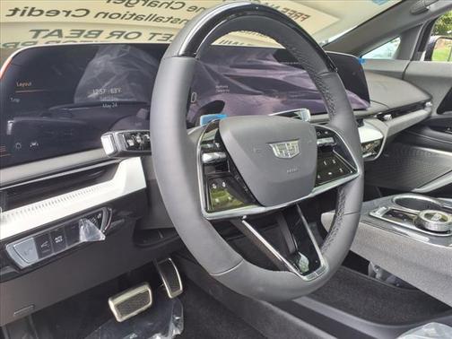 2025 Cadillac OPTIQ Luxury 1 AWD