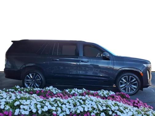 2023 Cadillac Escalade ESV Sport