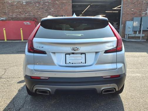 2021 Cadillac XT4 Premium Luxury