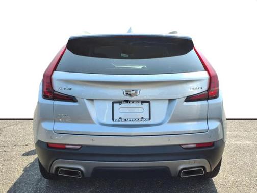 2021 Cadillac XT4 Premium Luxury