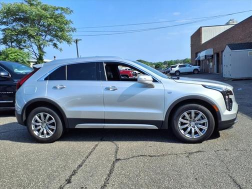 2021 Cadillac XT4 Premium Luxury