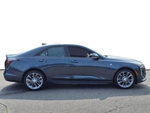 2022 Cadillac CT4 NA