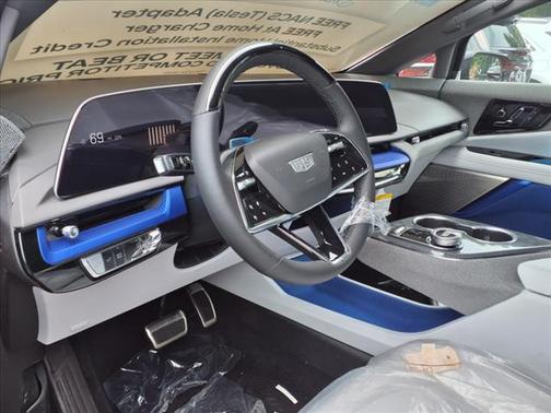 2025 Cadillac OPTIQ Sport 1 AWD