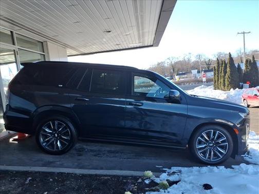 2024 Cadillac Escalade Sport