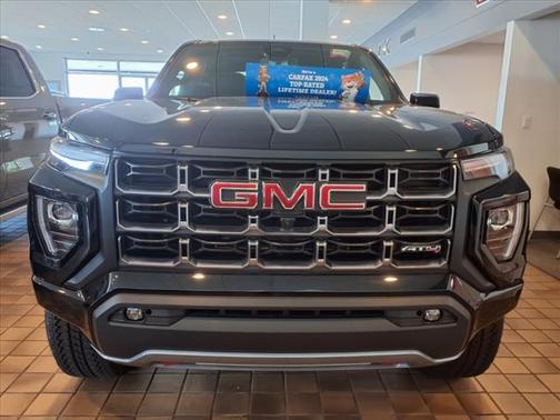 2025 GMC Canyon AT4