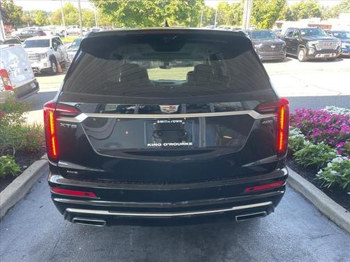 2022 Cadillac XT6 NA