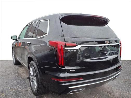 2022 Cadillac XT6 NA