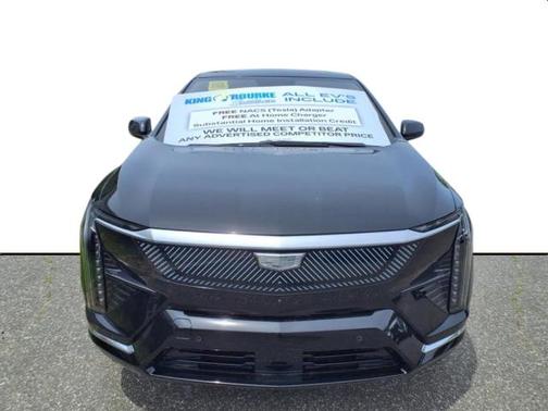 2025 Cadillac OPTIQ Luxury 2