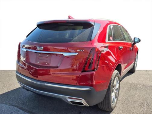 2022 Cadillac XT5 Premium Luxury