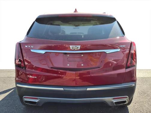 2022 Cadillac XT5 Premium Luxury