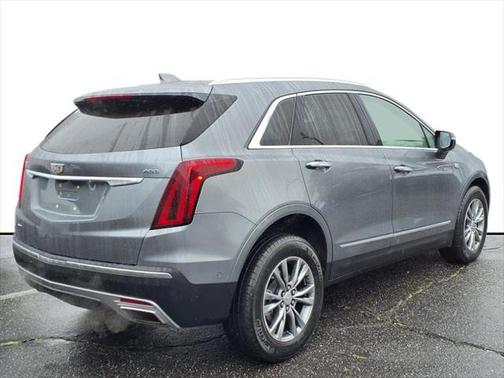 2022 Cadillac XT5 Premium Luxury