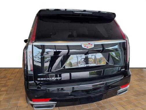 2023 Cadillac Escalade Luxury