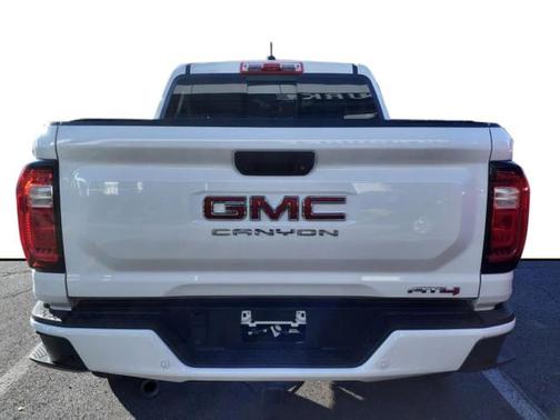 2023 GMC Canyon Base