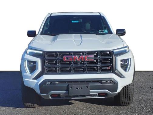 2023 GMC Canyon Base