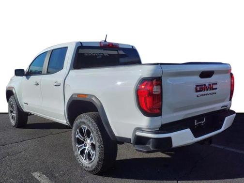 2023 GMC Canyon Base
