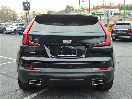 2022 Cadillac XT4 Luxury