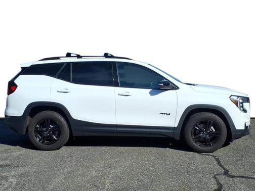 2022 GMC Terrain AT4