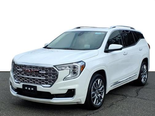 Summit White Gaz 2022 GMC Terrain Denali