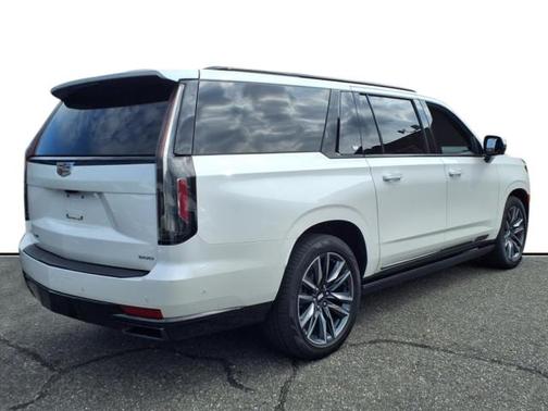 2022 Cadillac Escalade ESV Sport