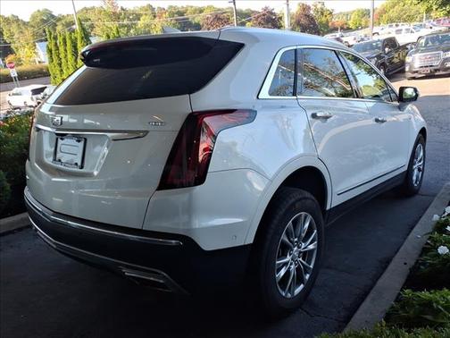 2022 Cadillac XT5 Premium Luxury