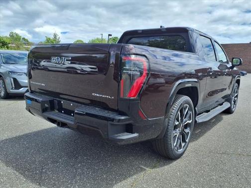 2025 GMC Sierra EV Extended Range Denali