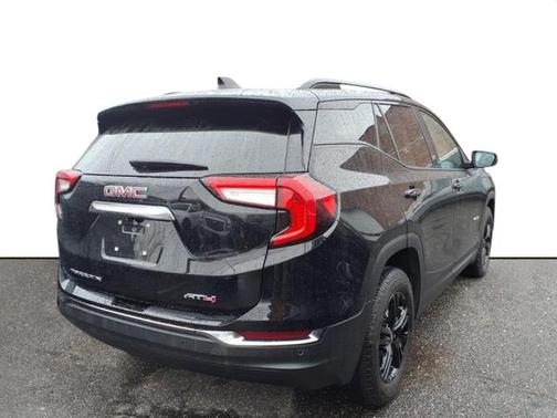 Ebony Twilight Me 2022 GMC Terrain AT4