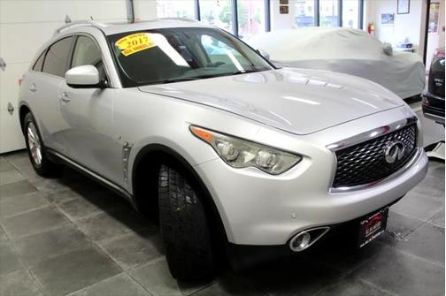 2017 INFINITI QX70 Base