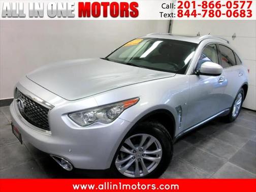 2017 INFINITI QX70 Base