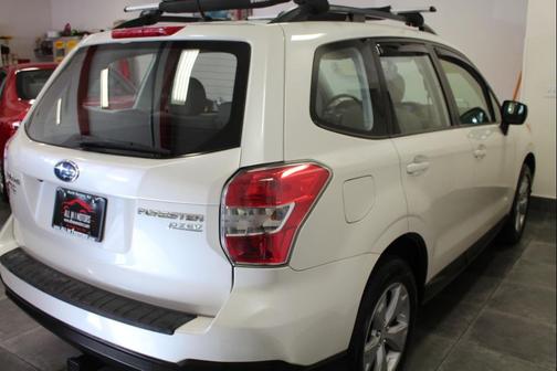 2015 Subaru Forester 2.5i