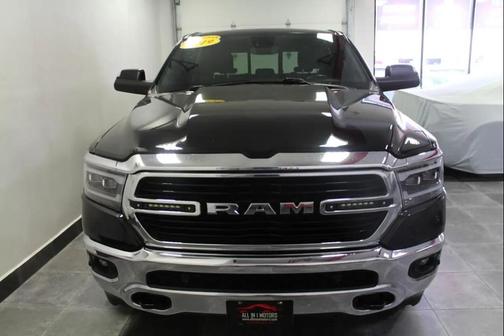 Diamond Black Crystal Pearlcoat 2019 RAM 1500 Big Horn