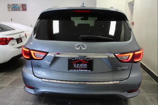 2016 INFINITI QX60 Base