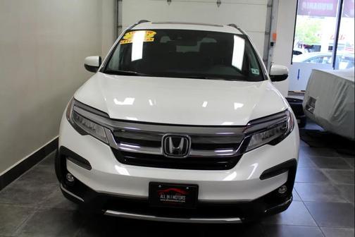 2022 Honda Pilot Touring 8-Passenger