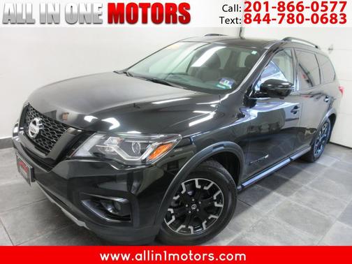 2019 Nissan Pathfinder SL