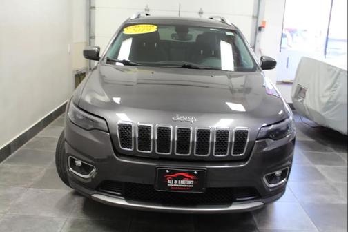 Granite Crystal Metallic Clearcoat 2019 Jeep Cherokee Limited