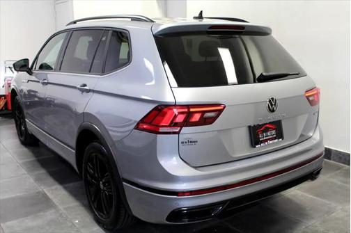 2022 Volkswagen Tiguan 2.0T SE R-Line Black 4MOTION