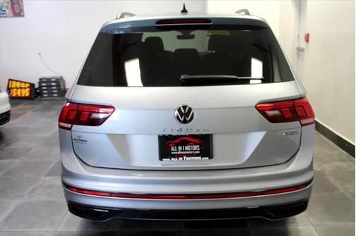 2022 Volkswagen Tiguan 2.0T SE R-Line Black 4MOTION