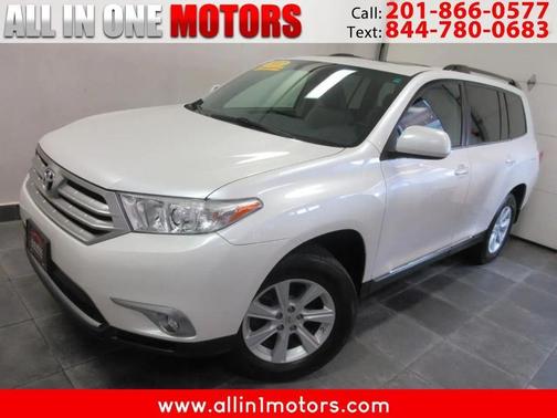 Blizzard Pearl 2012 Toyota Highlander Base