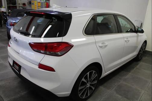 Ceramic White 2018 Hyundai Elantra GT Base