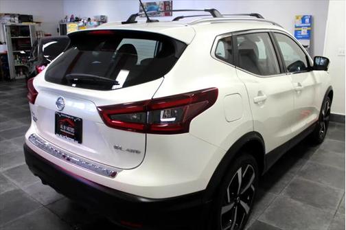 2020 Nissan Rogue Sport SL