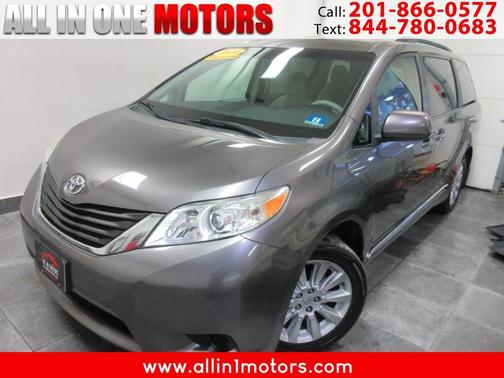 2014 Toyota Sienna LE