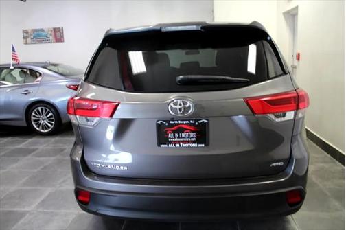 2018 Toyota Highlander LE