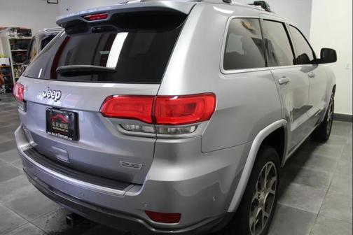 Billet Silver Metallic Clearcoat 2018 Jeep Grand Cherokee Sterling Edition