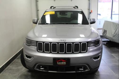 Billet Silver Metallic Clearcoat 2018 Jeep Grand Cherokee Sterling Edition